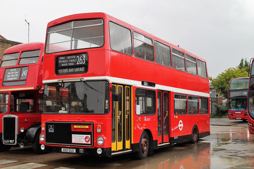 V1 Potters Bar Garage, July 2017. Philip Hambling Flickr