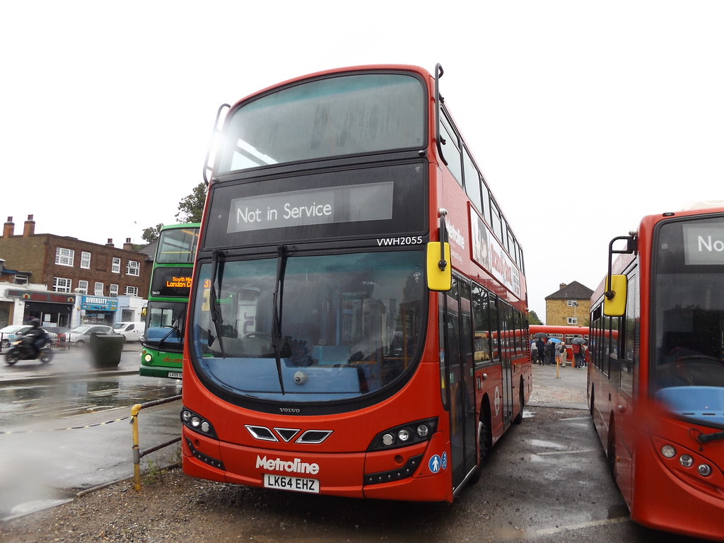 Metroline VWH2055 Potters Bar Garage open Day Please visit… Flickr