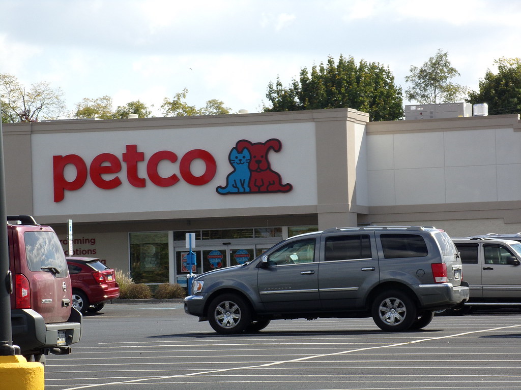 Petco Chambersburg, PA Petco 1320 Lincoln Way East Chamber… Flickr