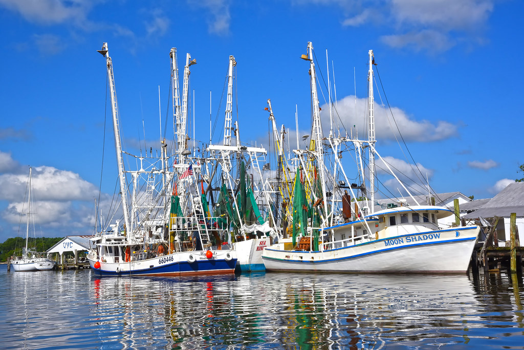 Oriental NC, July 30 2017 Shrimp boats at dock on a Sunday… Flickr