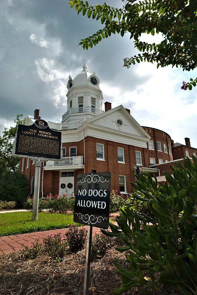 Monroeville The town of Monroeville, AL became famous thro… Flickr
