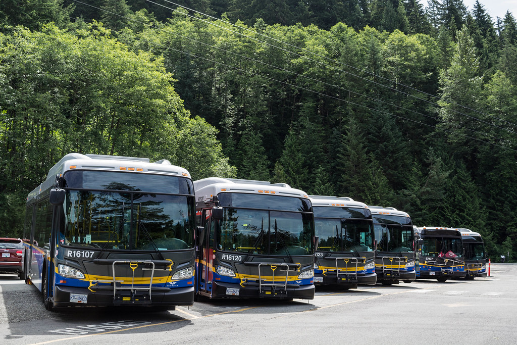 Grouse Mountain Buses Juan_M._Sanchez Flickr