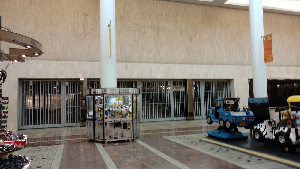 JCPenney Eastland Mall Columbus OH Opened in 1968 Eastland… Flickr