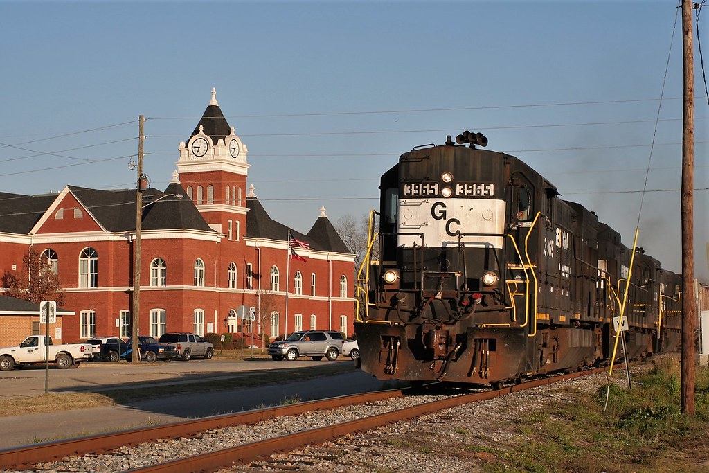 Splitting Jeffersonville Twiggs County courthouse looms in… Flickr
