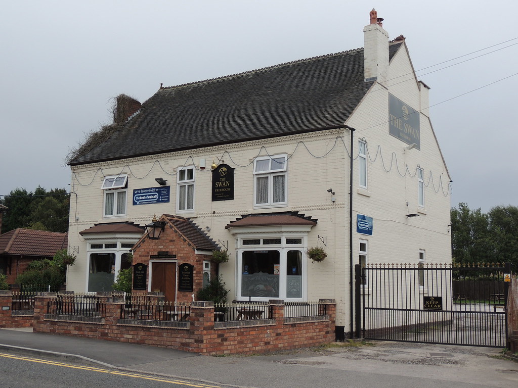 Swan 017 The Swan, Pelsall Road. There has been a "Swan"… Flickr