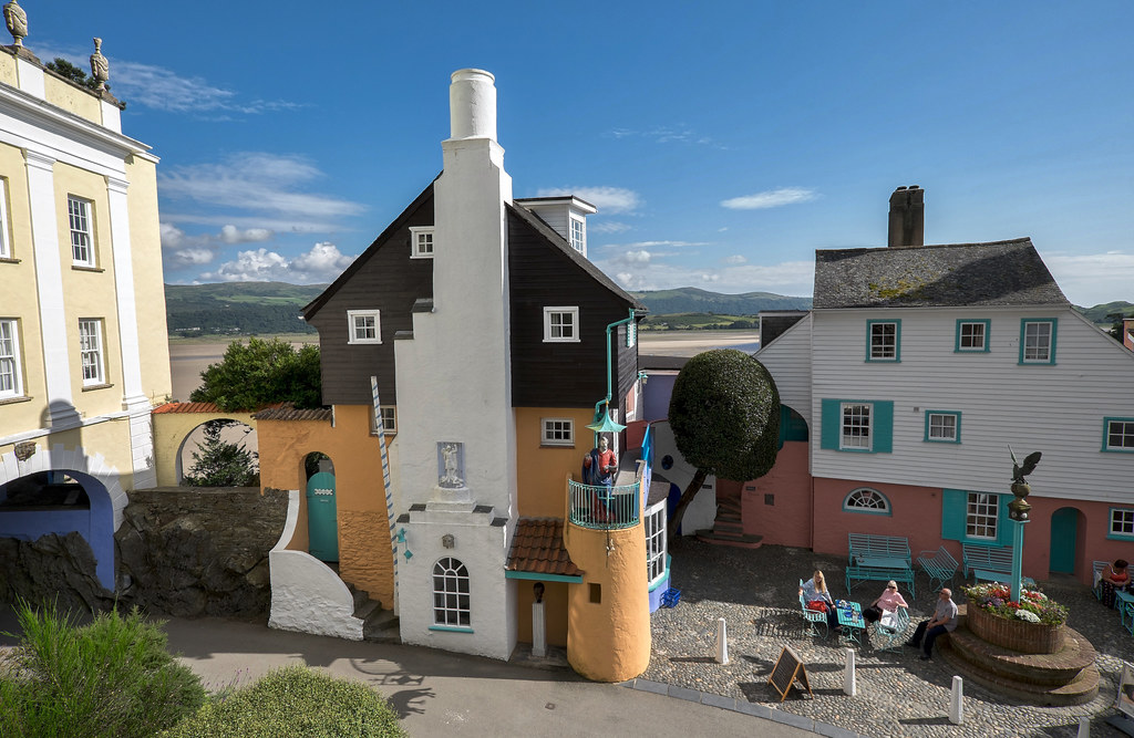 Battery Square, Portmeirion The Battery, (building on righ… Flickr