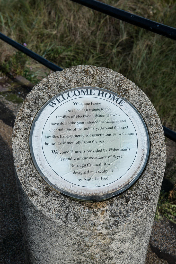 Home Fleetwood home is erected as a trib… Flickr