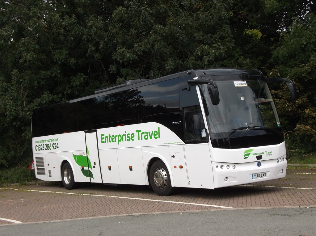 YJ17CXS Chester Enterprise Travel Glaister2011 Flickr