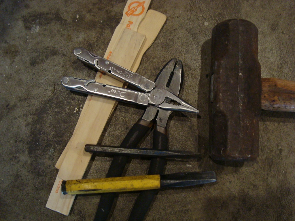 How to tighten loose plier pivot on a Leatherman