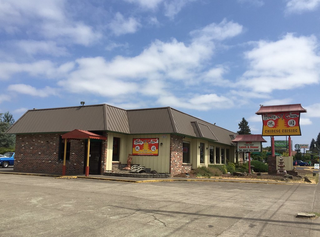 House of Chen, Franklin Blvd. Eugene Oregon, August 12 201… Flickr