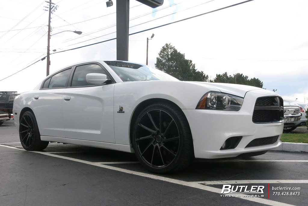 Dodge Charger with 22in Savini BM15 Wheels View Additional… Flickr