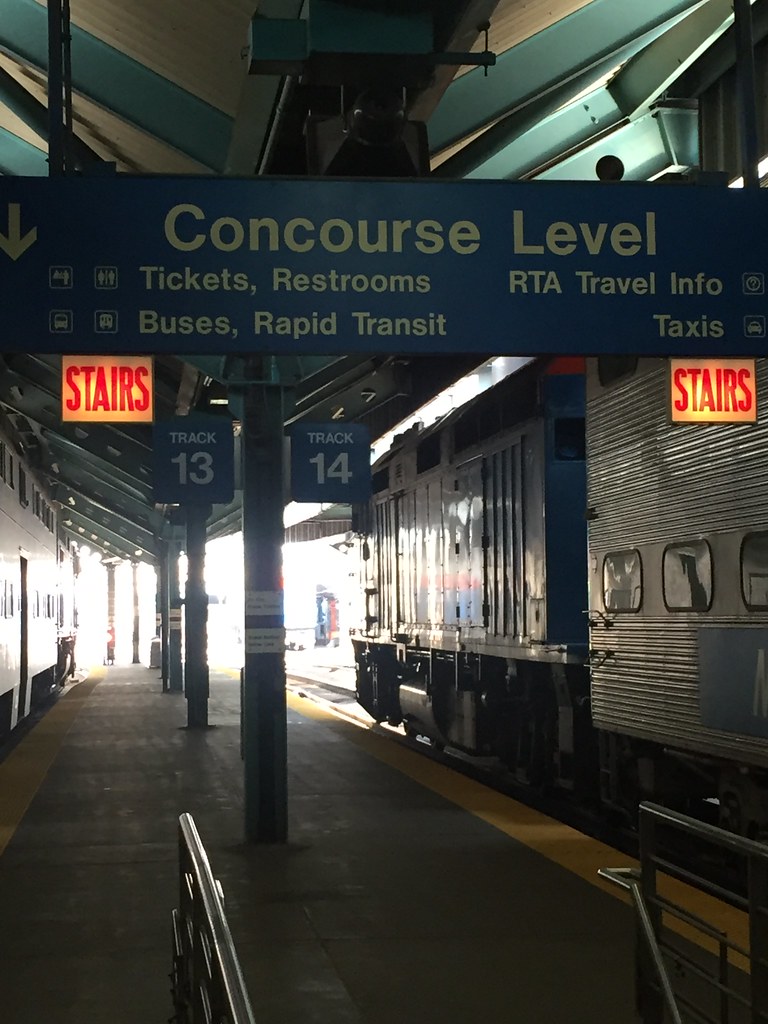 Metra Chicago Ogilvie Transportation Center A midday stu… Flickr