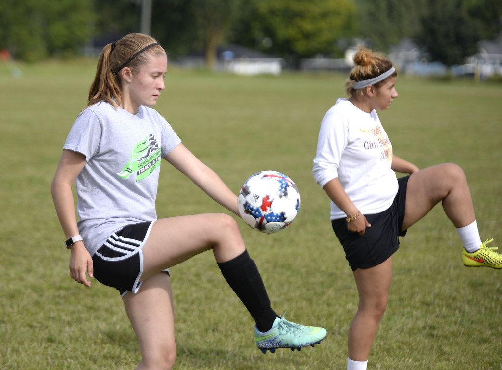 SLC women's soccer practice, Aug. 14, 2017 Photo by Benjam… Flickr