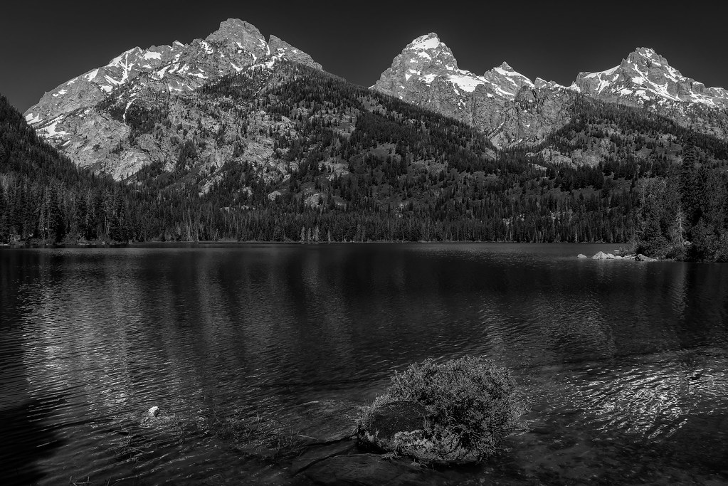 Bradley Lake (Grand Teton National Park) Bradley Lake is l… Flickr