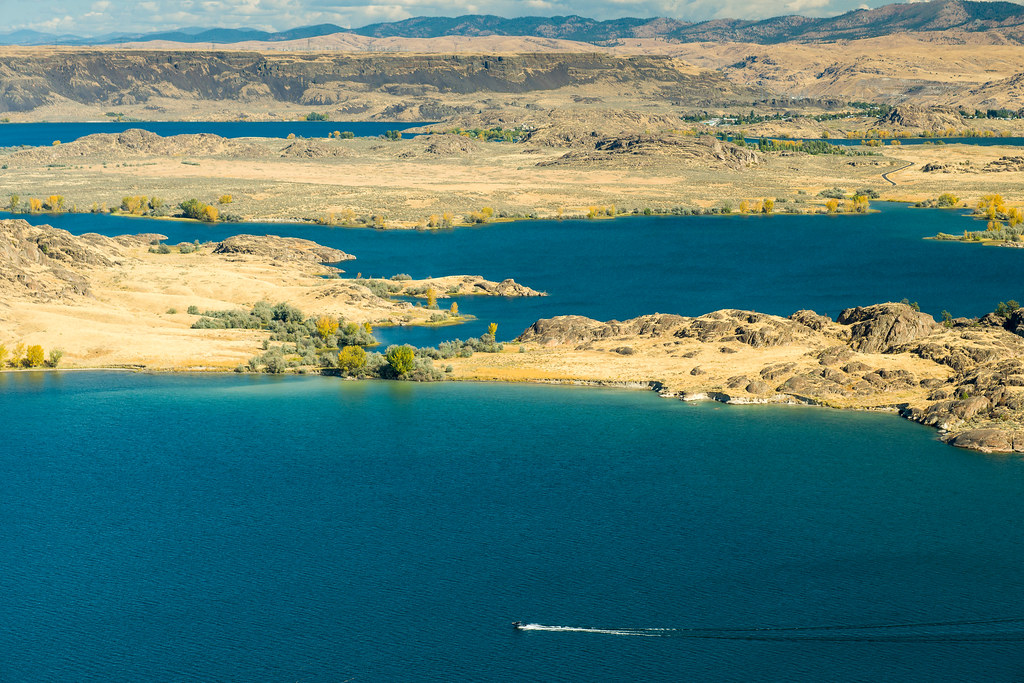 Looking to Grand Coulee from Steamboat Rock remonstrate Flickr