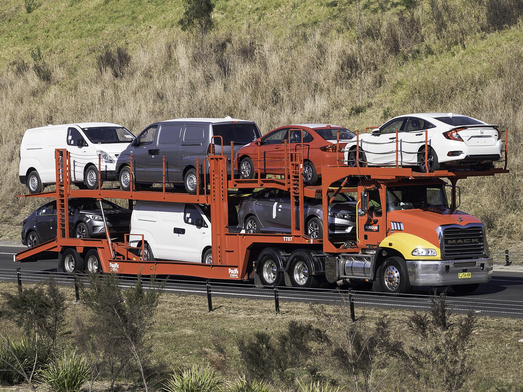 2015 MACK Granite Prime Mover PATRICK AUTOCARE Services … Flickr