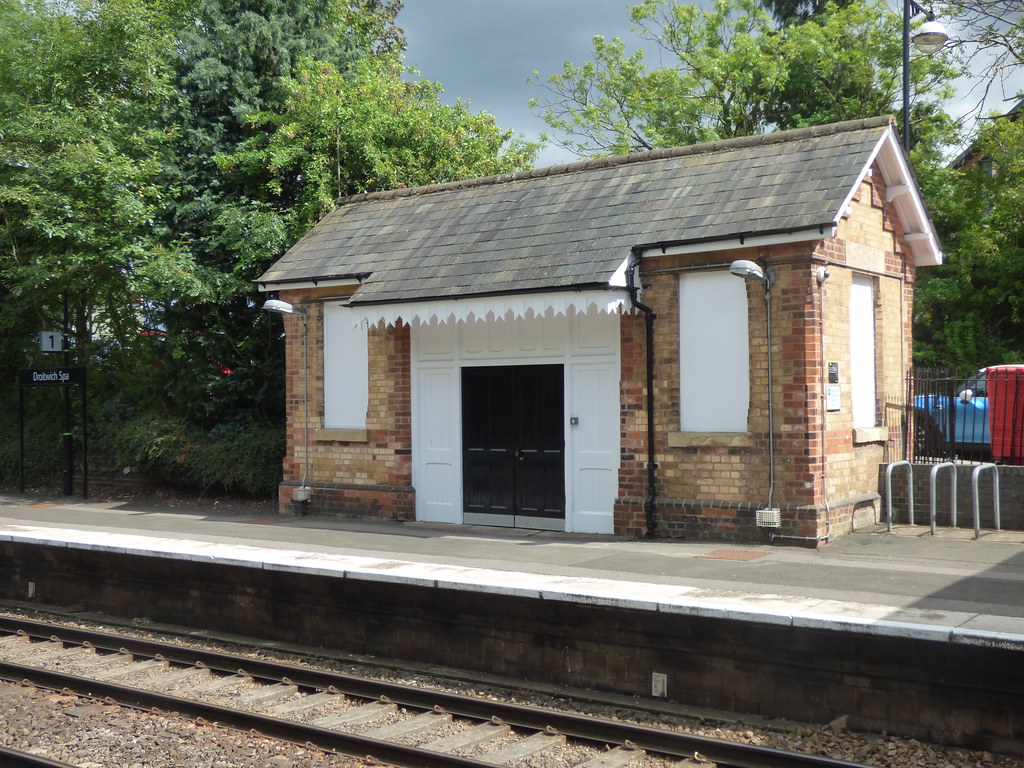 Droitwich Spa Station old waiting room A look at
