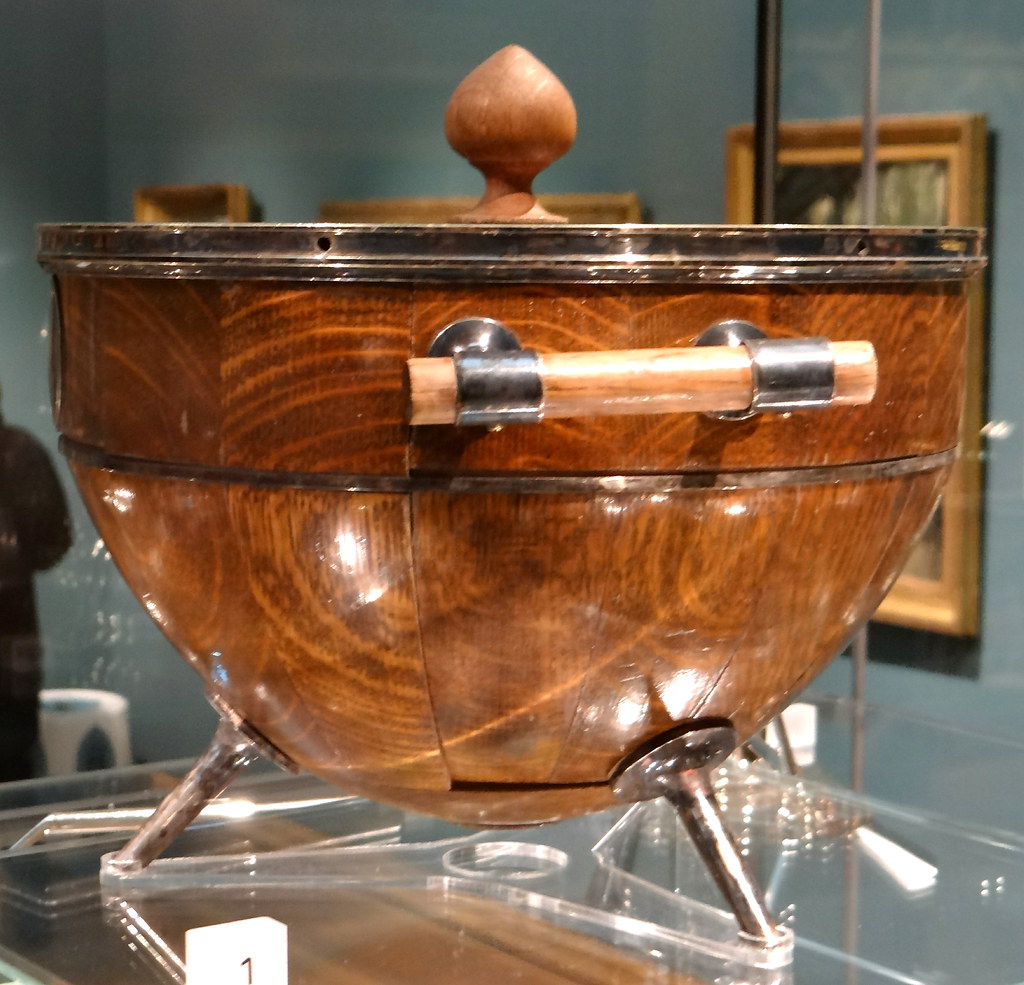 Ashmolean Museum, Oxford Tureen, designed by Christopher D… Flickr