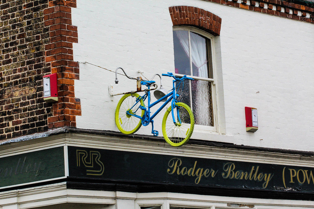 Tour de France Bike Bike hung above a shop. Driffield, Eas… Karina