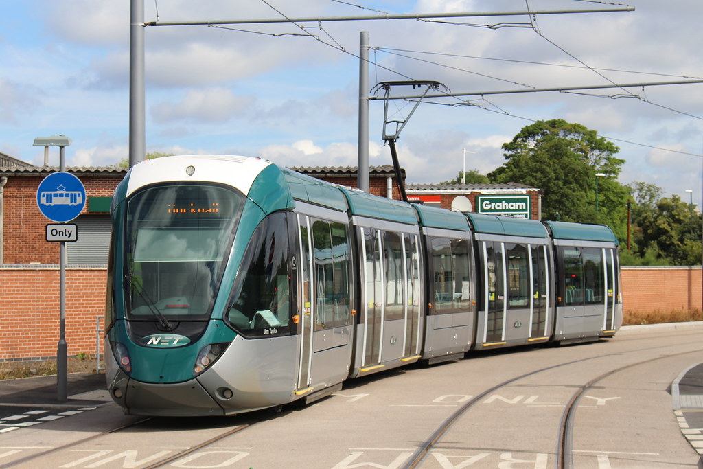 NET Tram 218 on Abbey Street, Dunkirk, Nottingham NET Tram… Flickr