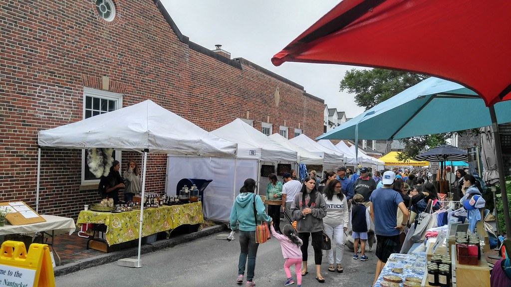 Downtown Saturday at Nantucket Farmers' Market at Nantucke… Flickr