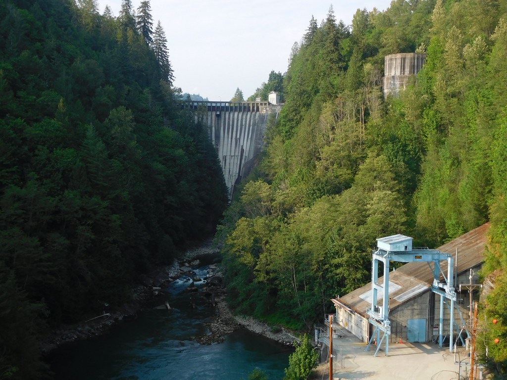 Lower Baker Dam, Concrete, WA. August 2017 Robert Ashworth Flickr