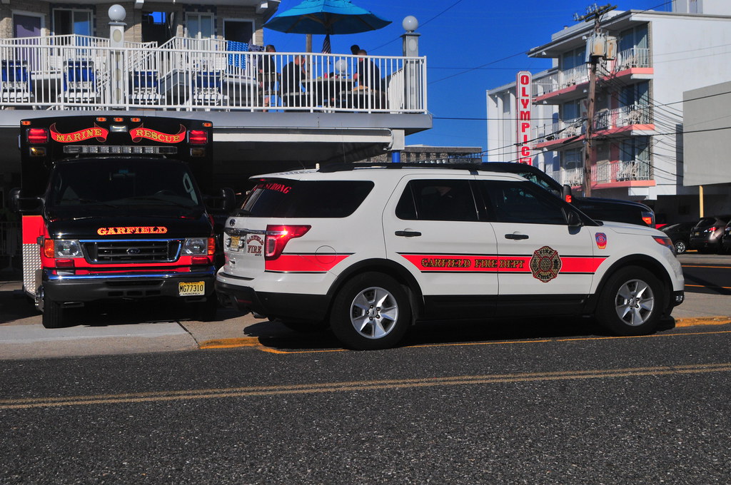 Garfield Fire Department Squad 3 · Chief 2006 Ford E350/B… Flickr