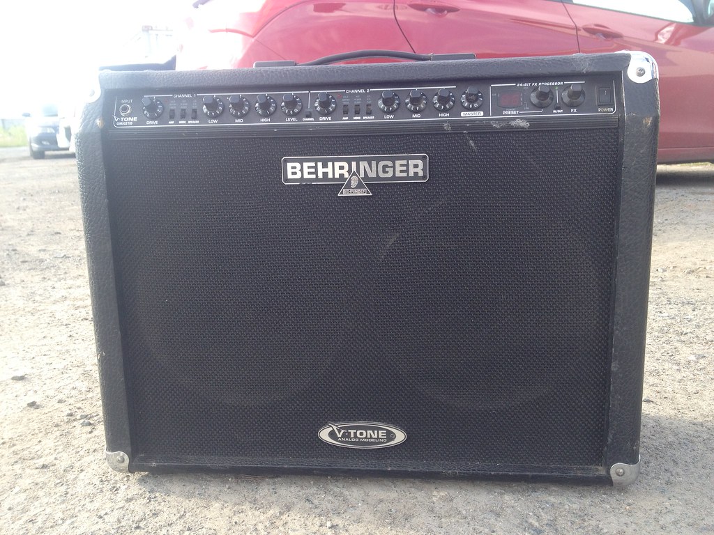 Behringer GMX210 gameover13 Flickr