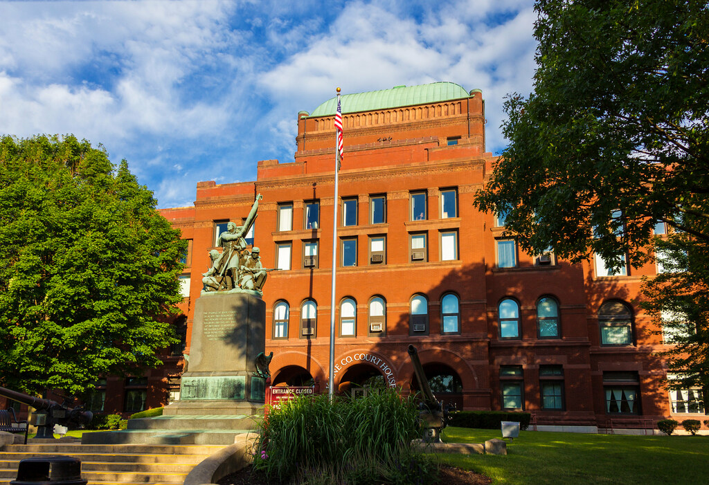 Kane County Courthouse The Kane County Courthouse in Genev… Flickr