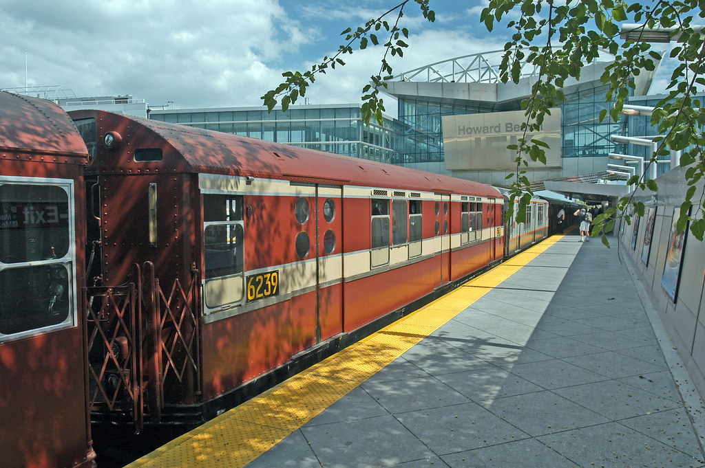 US NY NYC Subway Howard Beach/JFK Station, Rockaway Line … Flickr