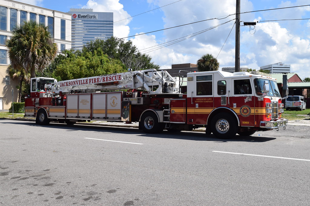 Jacksonville Fire Rescue Department JFRD Ladder 4 (FL) TransportationFan Flickr
