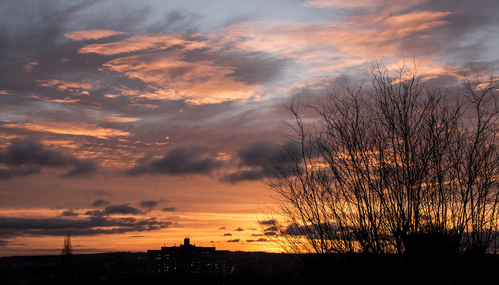Sunrise over Sheffield First day getting up for work but w… Flickr