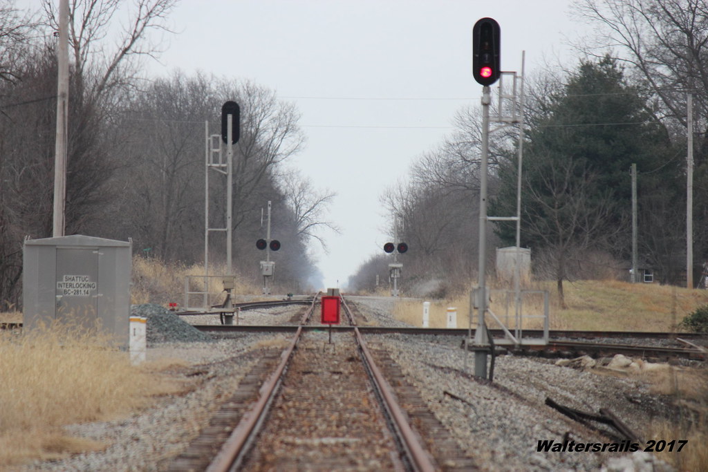 Shattuc Il looking east on CSX Where the Former CSX/ B&O D… Flickr