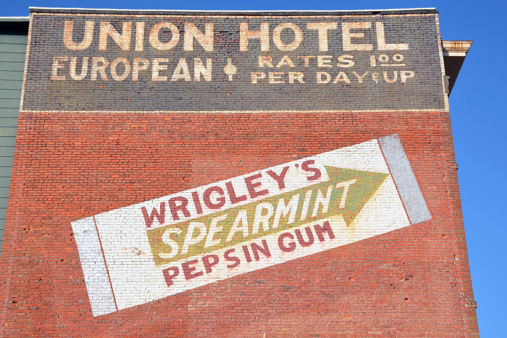 Mississippi, Meridian, Union Hotel and Wrigley's Spearmint… Flickr