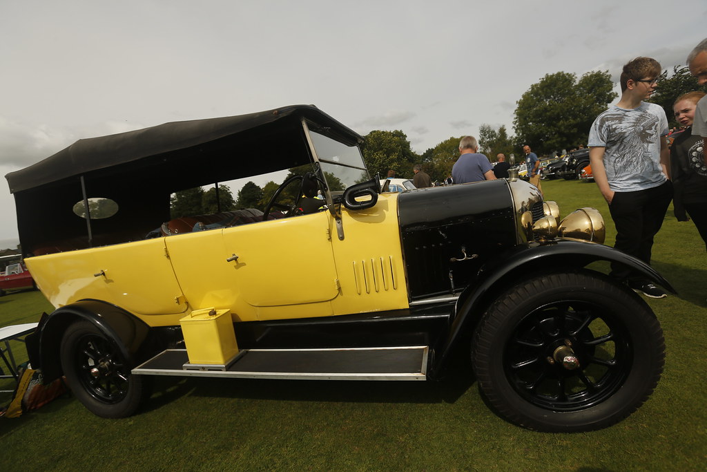 BurleyinWharfedale Classic Car Show Raw (665) Peter Barker Flickr