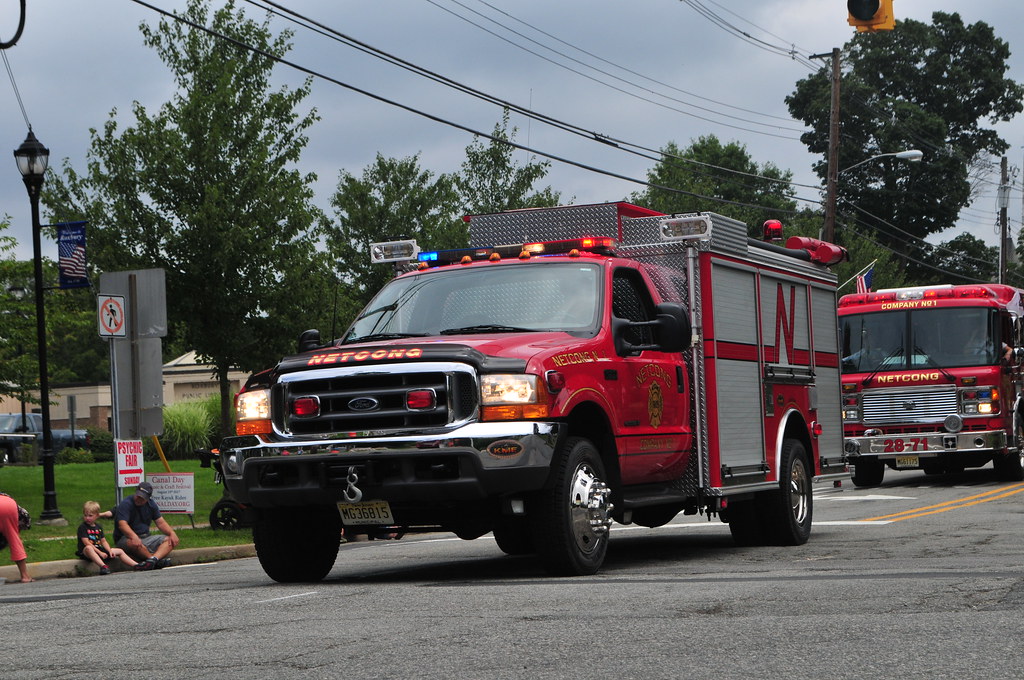 Netcong Fire Department Engine 2873 1999 Ford F550/KME Triborough