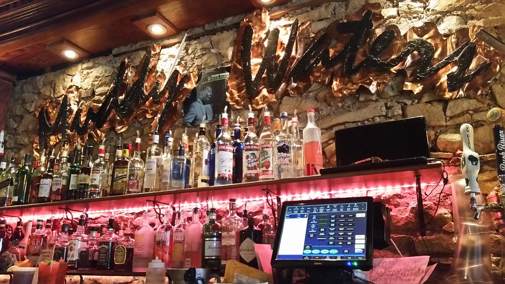Muddy Waters Bar & Grill 231 Broad St, Prescott, WI 54021 … Flickr