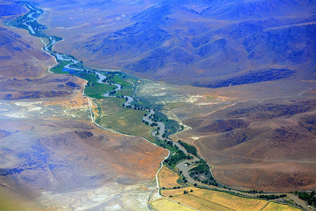 Truckee River, Nevada, Storey County The Truckee River flo… Flickr