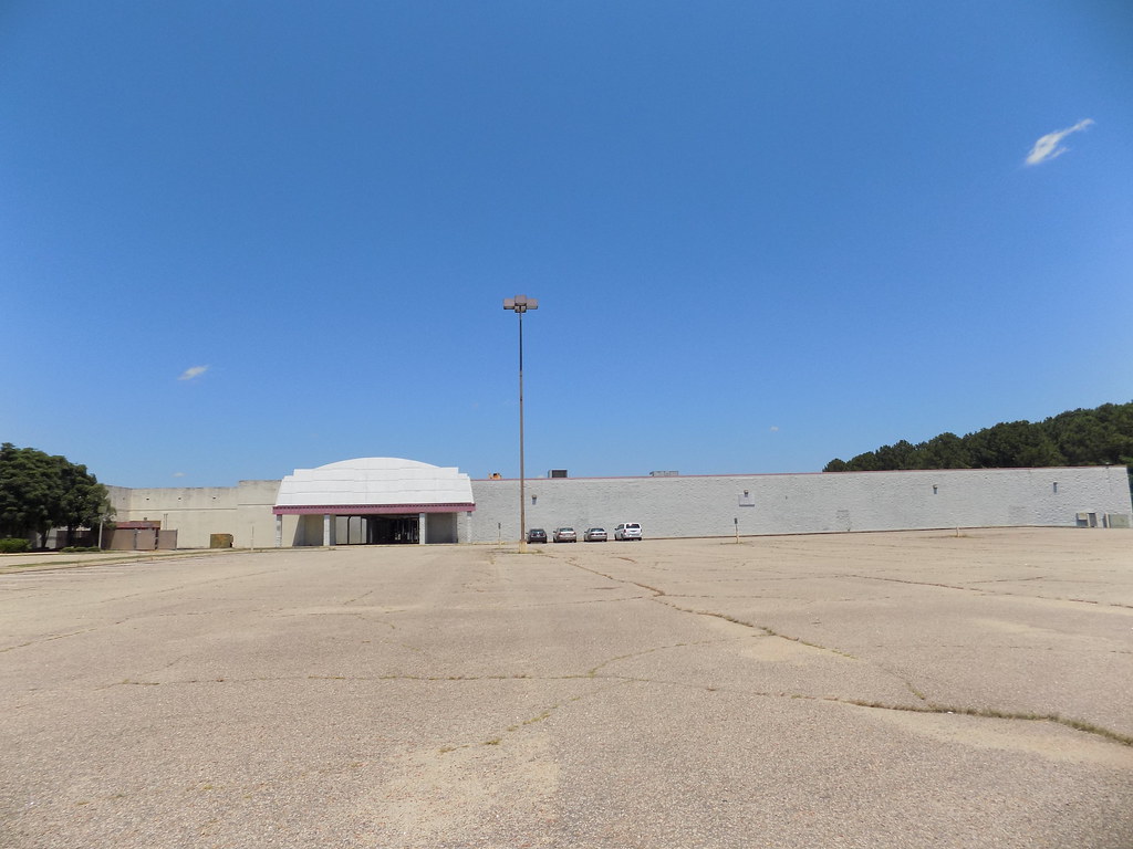 Becker Village Mall of Roanoke Rapids, NC a photo on Flickriver