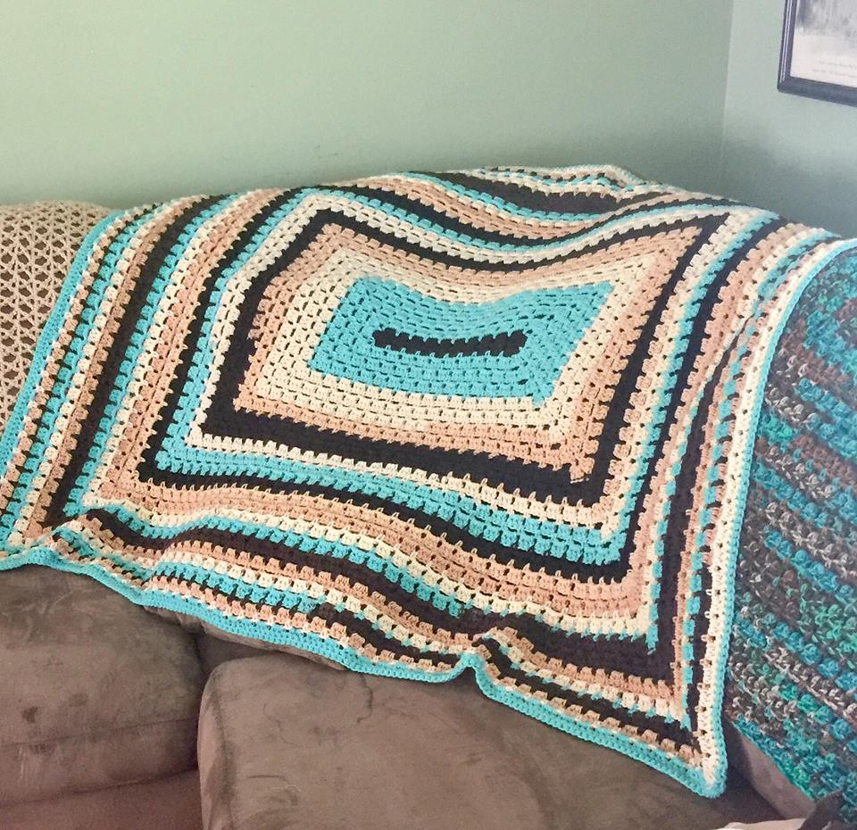 Crochet Rectangle Granny Afghan Pattern + Tutorial