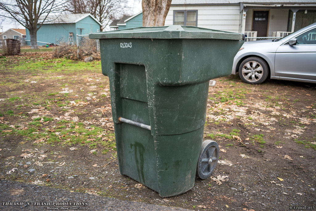 Sanitary Disposal, Inc. 96gallon AmeriKart Refuse Cart S… Flickr