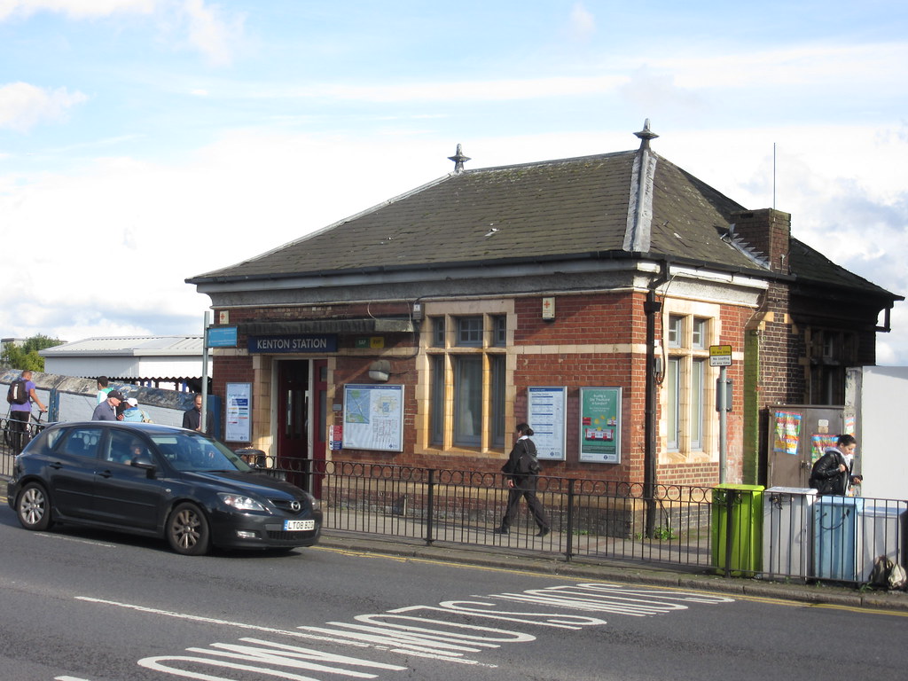Kenton Underground / Overground Station Flickr