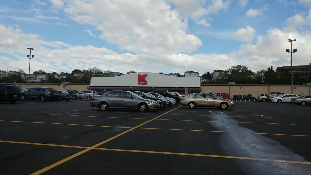 Kmart Kearny, NJ Store 3499, 220 Passaic Ave; opened in… Flickr