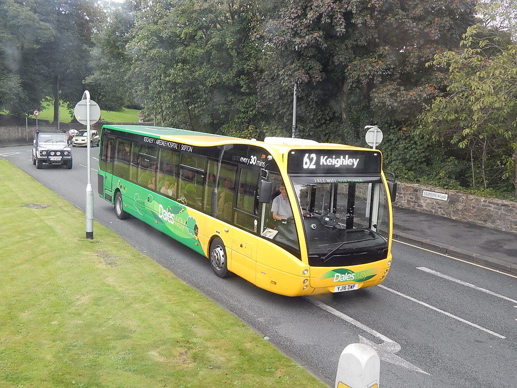 239 YJ16DWF transdev keighley & district Skipton Road, Kei… Flickr
