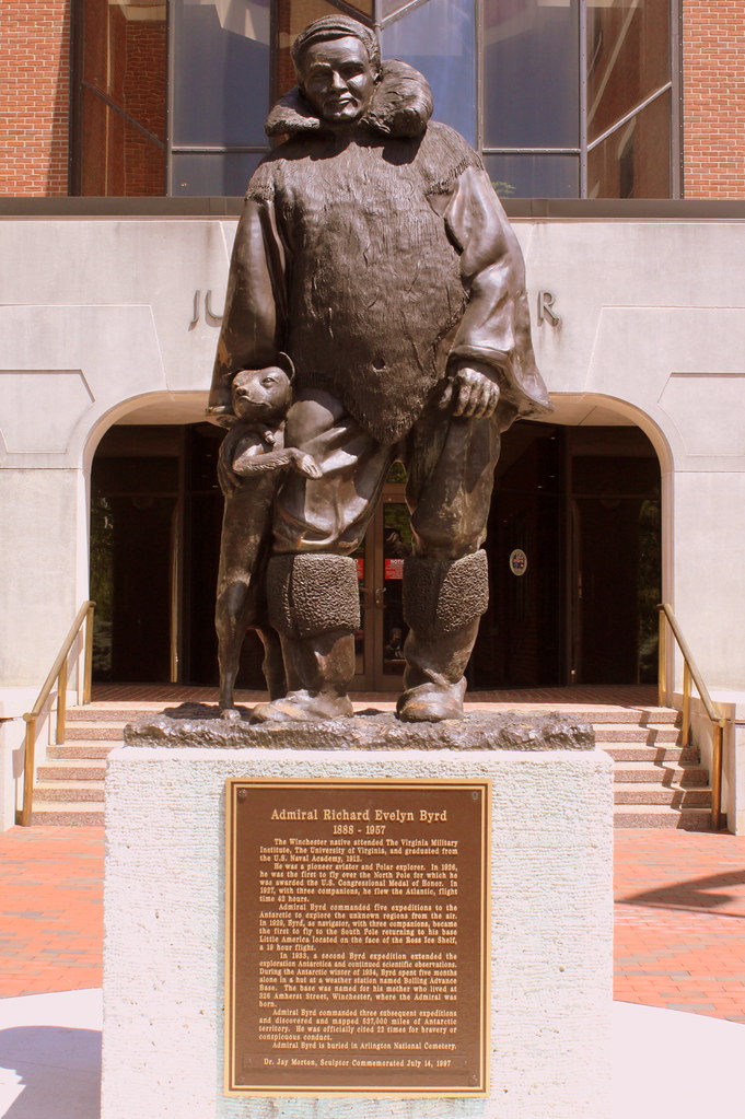 Admiral Byrd statue Winchester, VA This statue in honor … Flickr