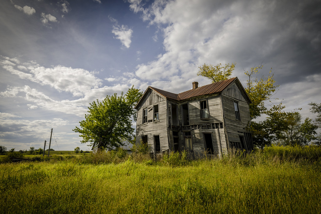 Abandoned Home An abandoned home near Prairie Home in Coop… Flickr