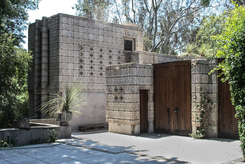 Frank Lloyd Wright Millard House