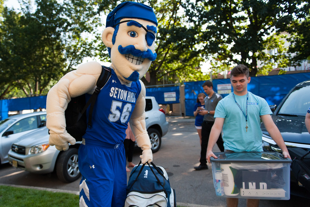 seton hall move in day 2023 Move In Day 2017 Seton Hall University Flickr