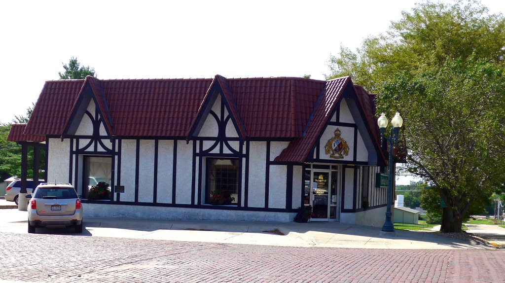 Heritage Bank building, Stromsburg, NE Ali Eminov Flickr