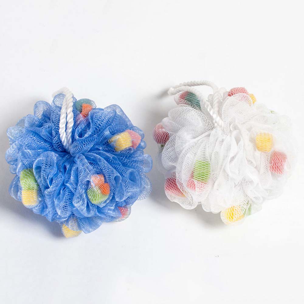 shower_mesh_bath_pouf_with_sponges_dcbp002_01 www.dailyc… Flickr